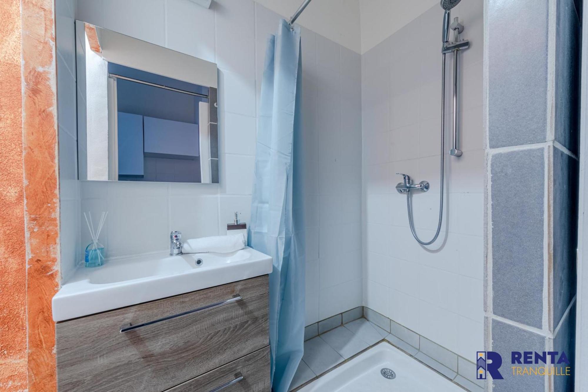 Entre Terre Et Mer Wifi Studio Cosy 2 Pers Apartman Perpignan Kültér fotó